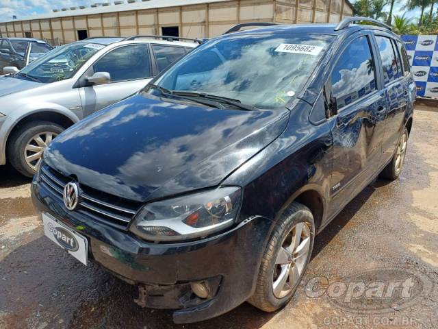 2013 VOLKSWAGEN SPACEFOX 
