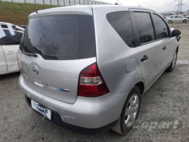 2011 NISSAN LIVINA 