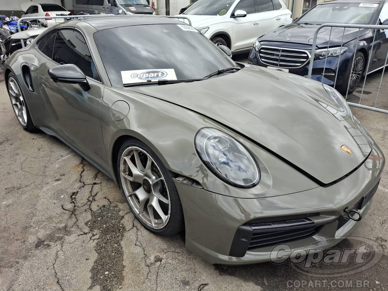 Veículo Porsche 911 Porsche 911 Turbo S 3.8 H6 BiTurbo 2022 2022 em leilão