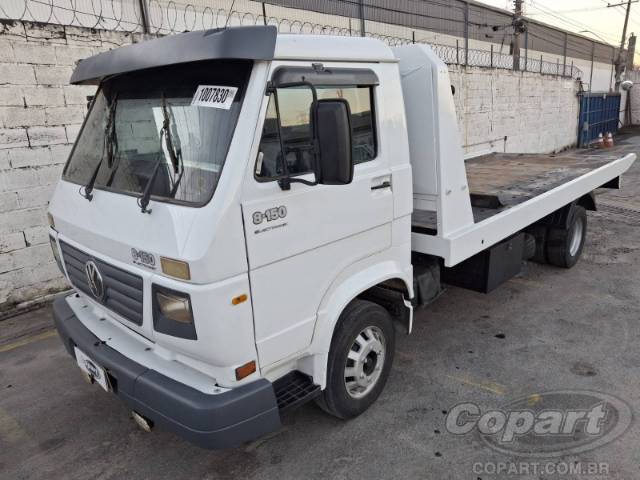 2005 VOLKSWAGEN 8.150 