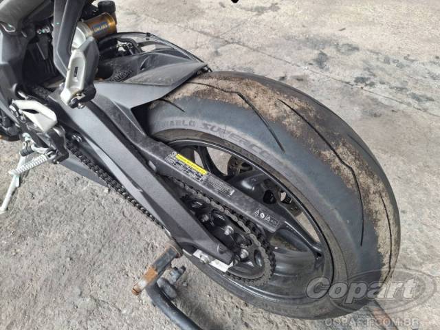 2025 TRIUMPH STREET TRIPLE 