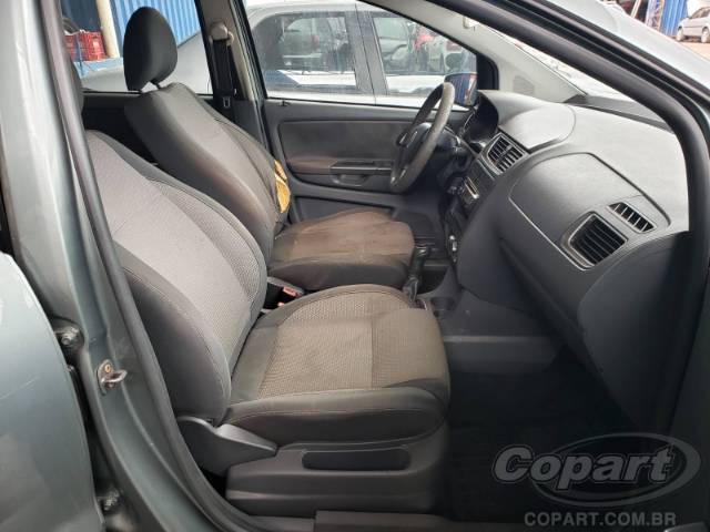2011 VOLKSWAGEN SPACEFOX 
