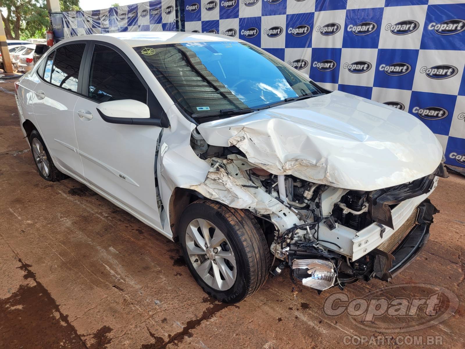 Chevrolet Onix Plus