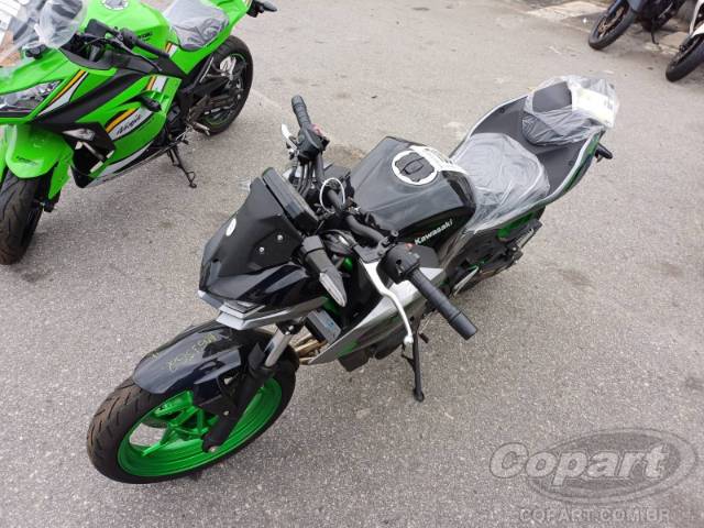 2025 KAWASAKI Z500 