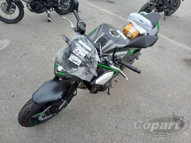 2026 KAWASAKI Z900 