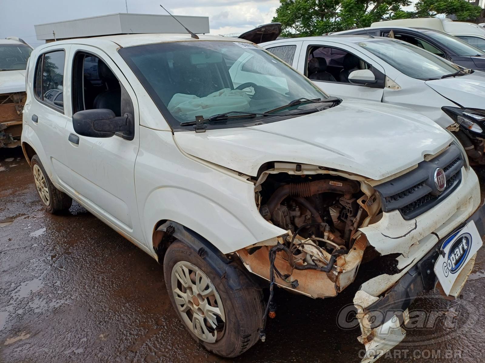Fiat Uno Attractive 1.0 EVO 2021 Colisão Média Monta