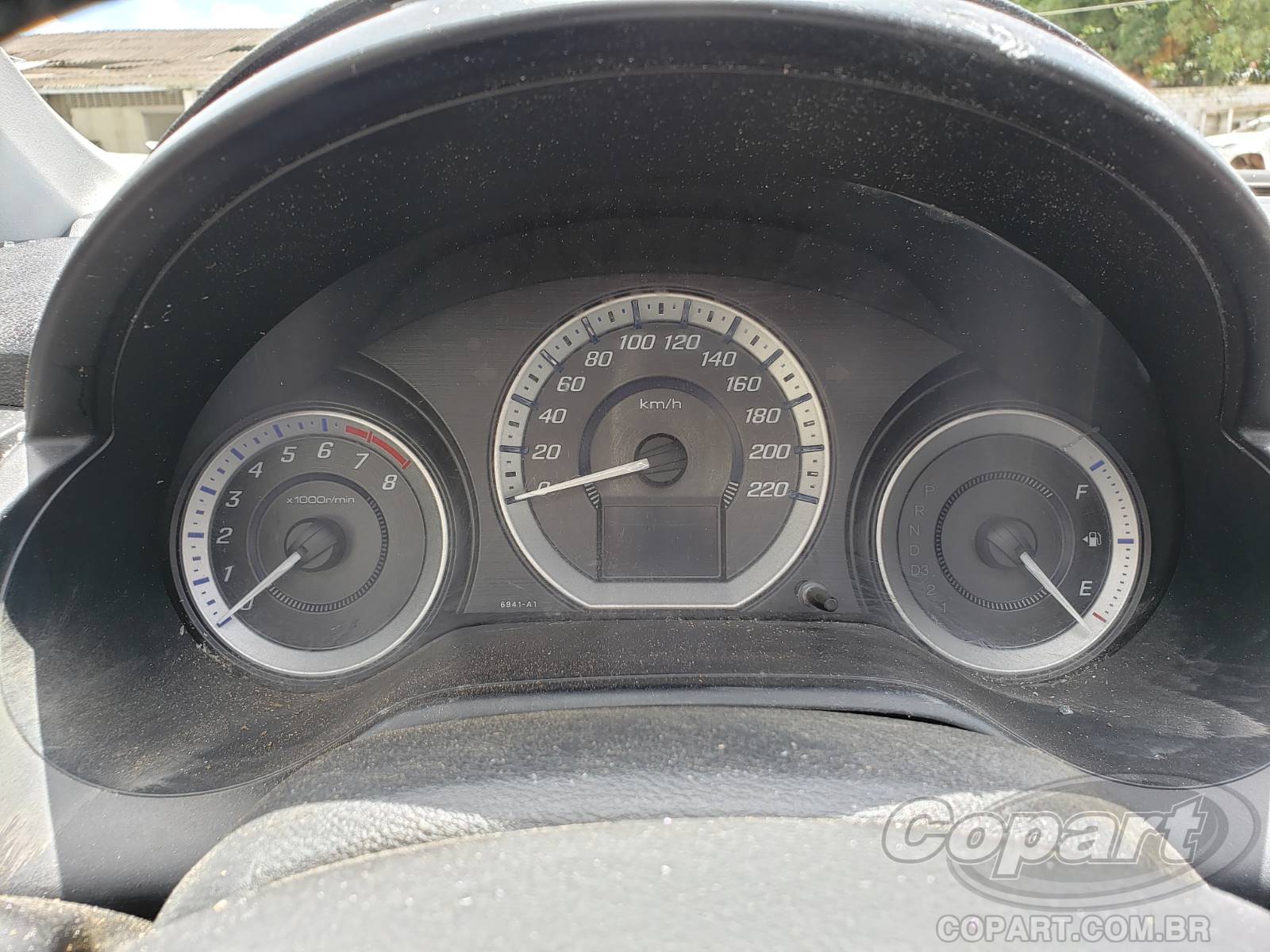 Foto 8 de 10: 2013 HONDA CITY