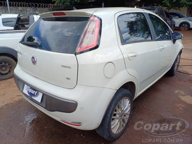 2014 FIAT PUNTO 