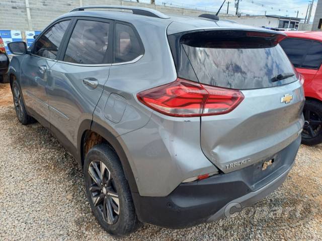 2025 CHEVROLET TRACKER 