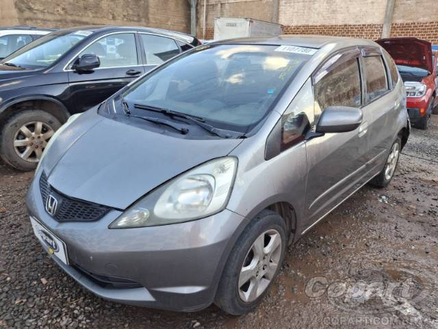 2010 HONDA FIT 