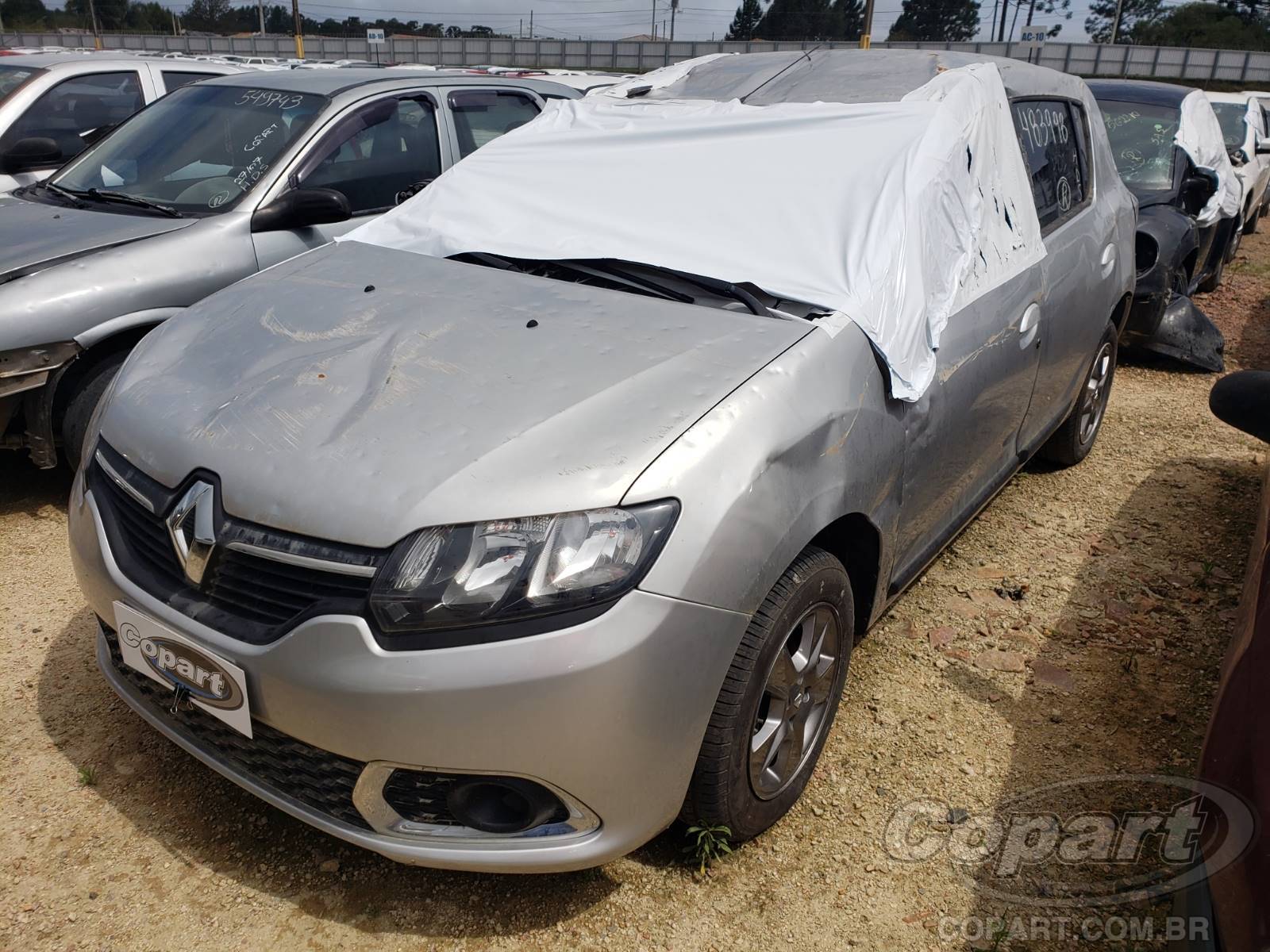 Foto 2: 2018 RENAULT SANDERO