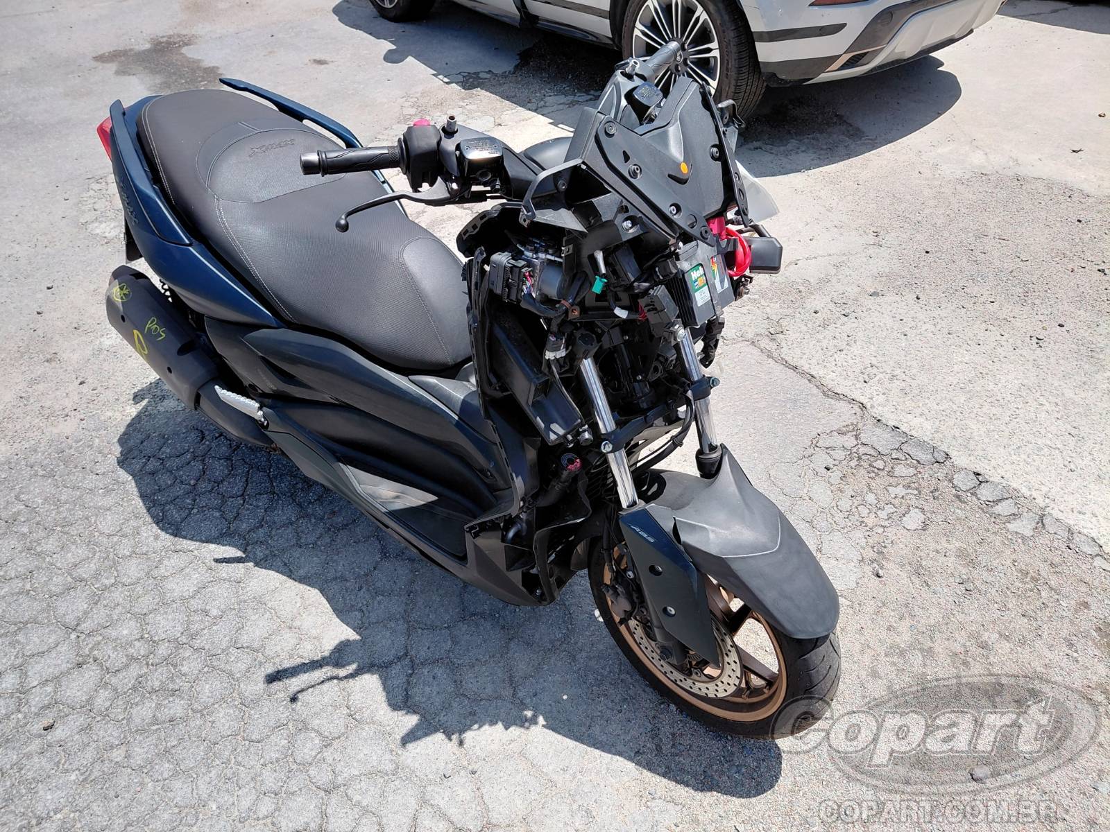 Veículo YAMAHA XMAX Yamaha XMAX 250 ABS CVT 2023 Colisão 2023 em leilão