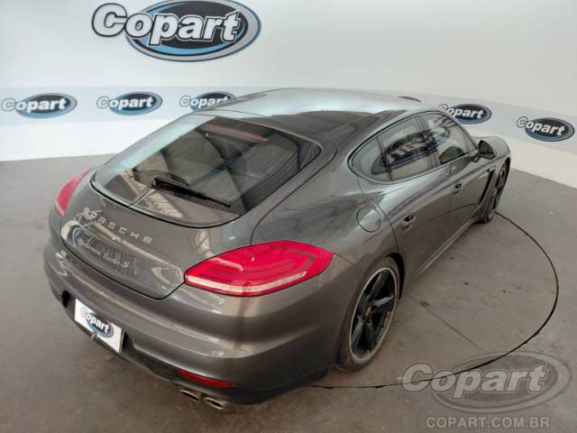 2015 PORSCHE PANAMERA 
