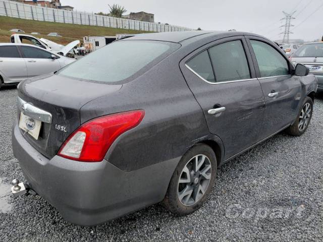 2017 NISSAN VERSA 