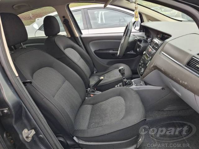 2010 FIAT LINEA 