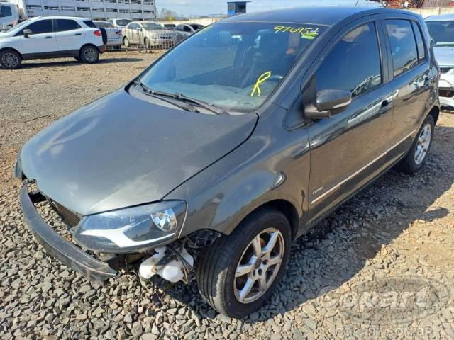 2013 VOLKSWAGEN FOX 