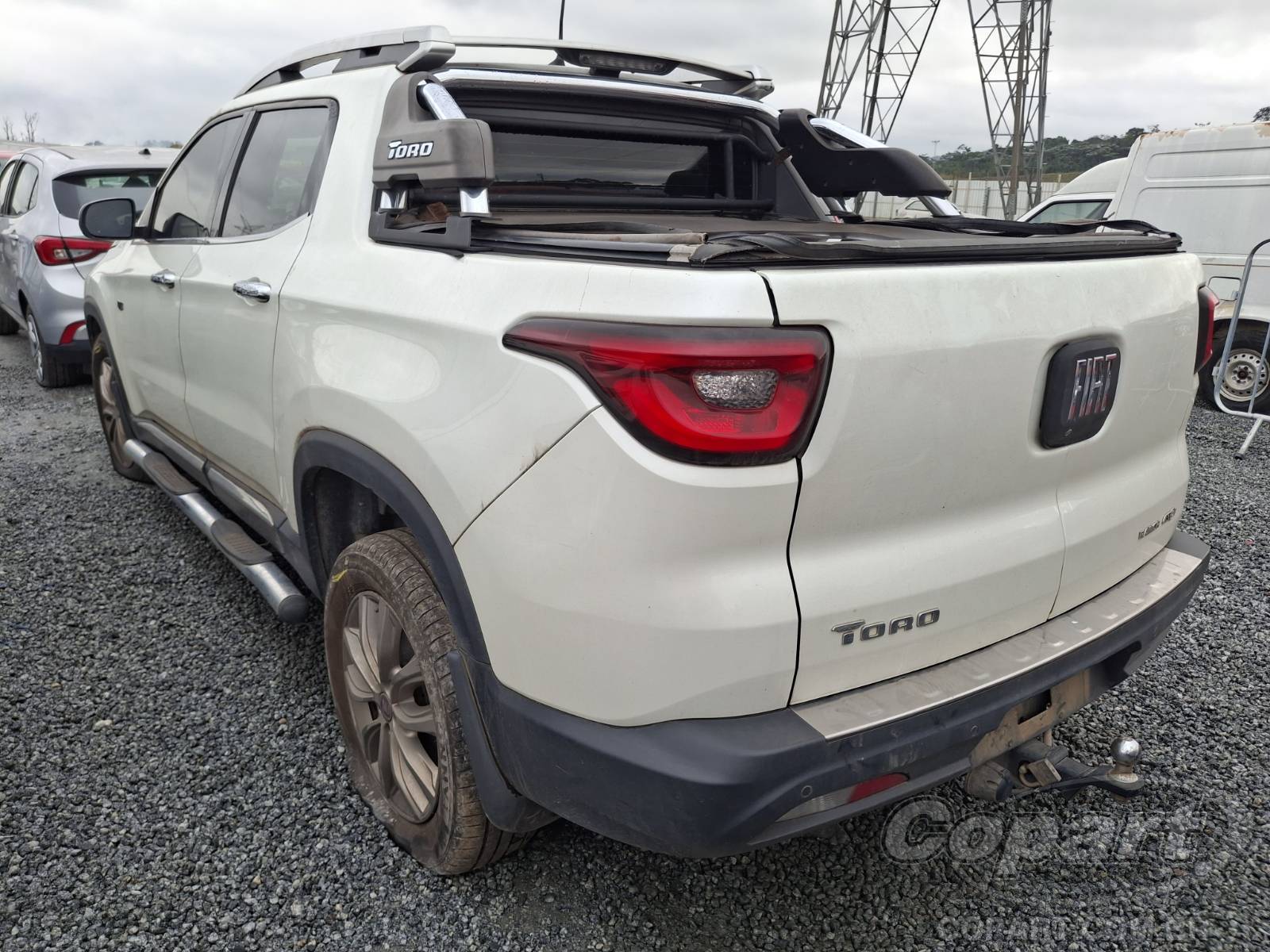 Foto 3: 2021 FIAT TORO