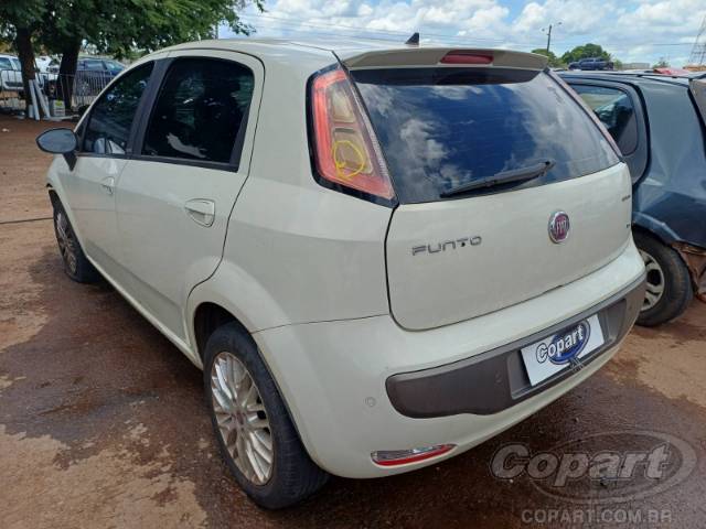 2014 FIAT PUNTO 