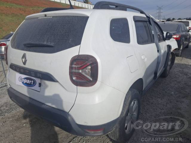 2025 RENAULT DUSTER 