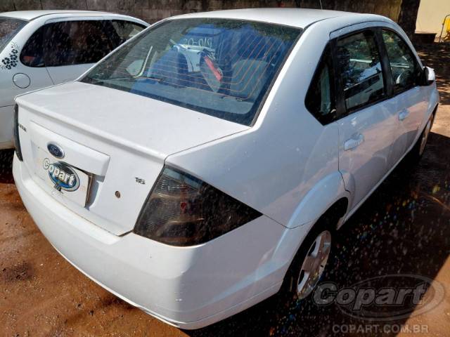 2014 FORD FIESTA SEDAN 