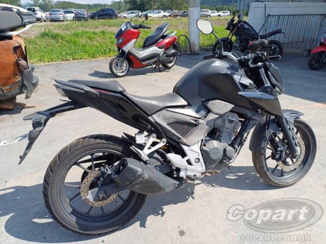 2023 HONDA CB 300F 