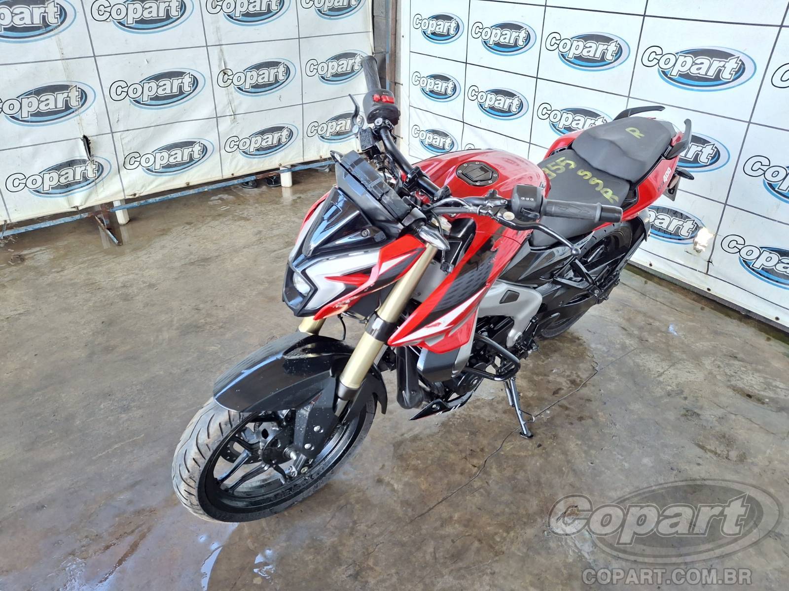 Foto 2: 2026 BAJAJ DOMINAR