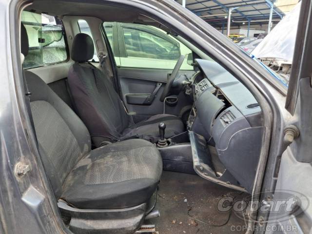 2005 VOLKSWAGEN SAVEIRO 