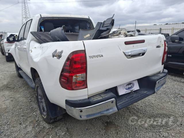 2024 TOYOTA HILUX CD 