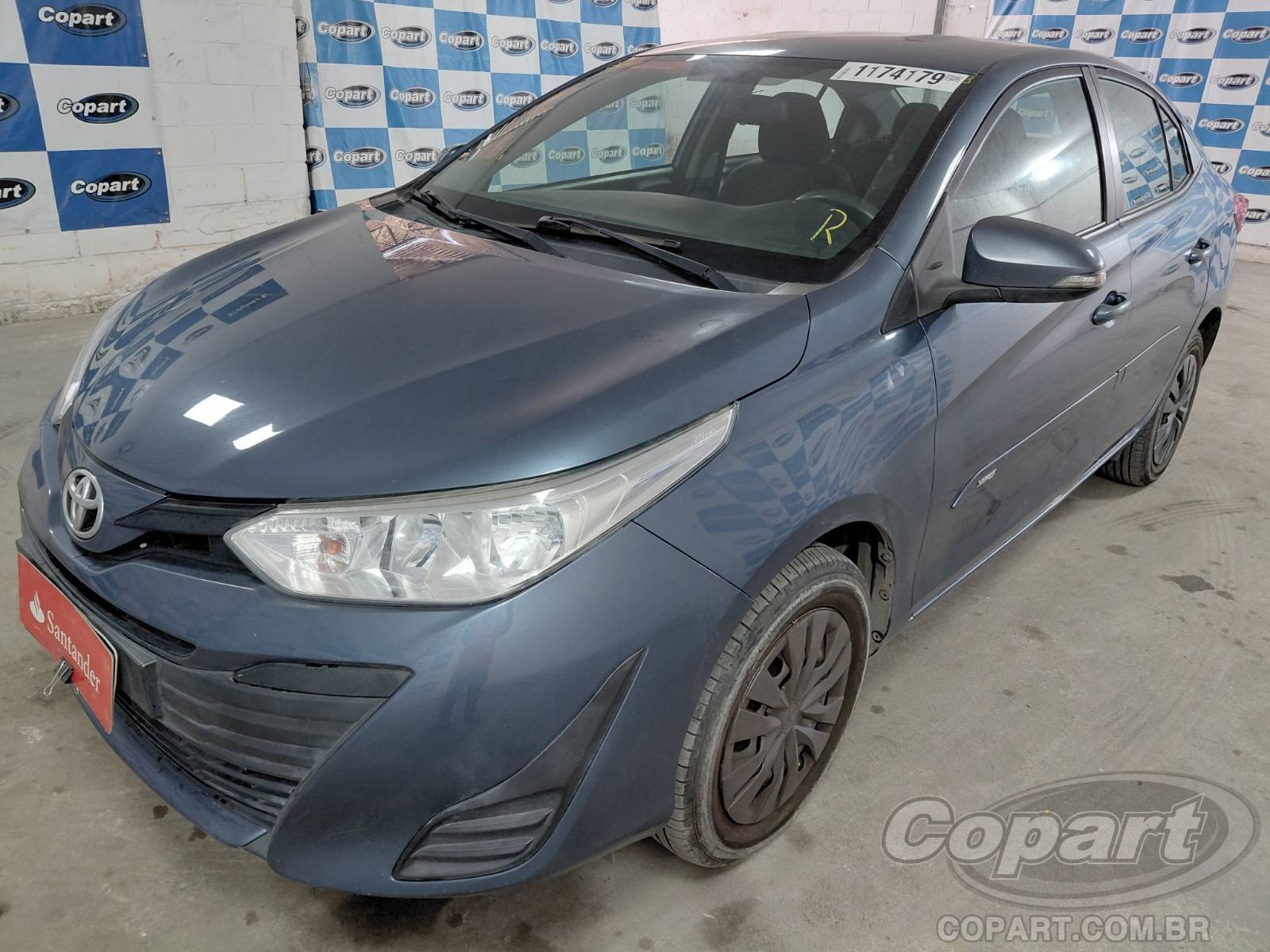 Foto 2: 2021 TOYOTA YARIS SEDA