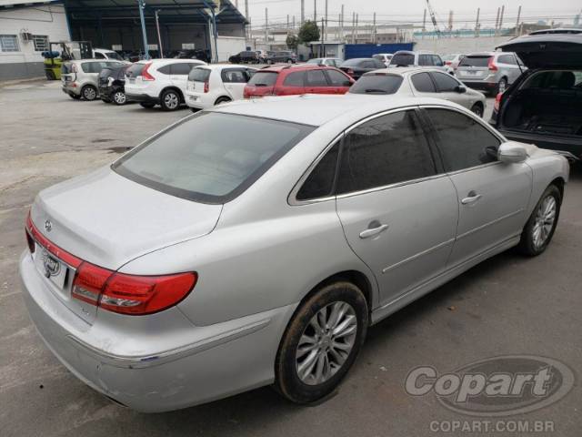 2011 HYUNDAI AZERA 