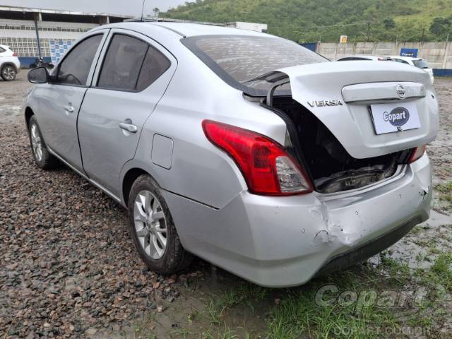 2018 NISSAN VERSA 