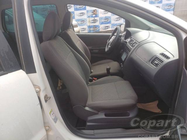 2013 VOLKSWAGEN FOX 