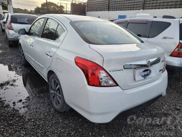 2018 NISSAN VERSA 