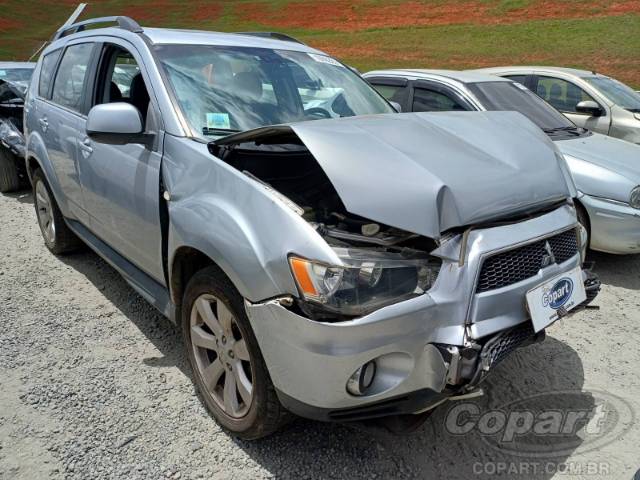 2012 MITSUBISHI OUTLANDER 