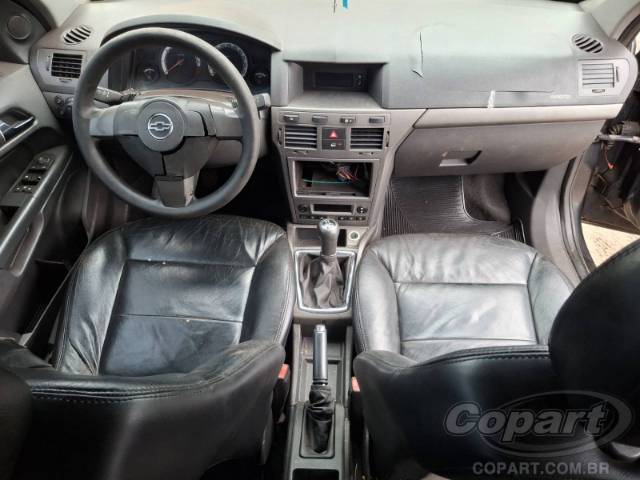 2011 CHEVROLET VECTRA HATCH 