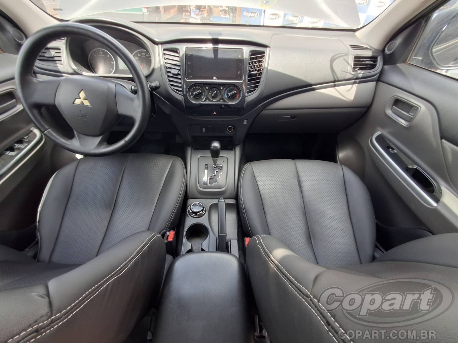 Foto 8 de 10: 2021 MITSUBISHI L200 TRITON
