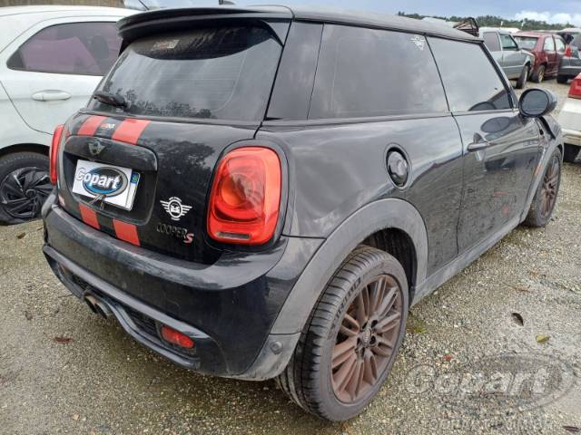 2016 MINI COOPER 