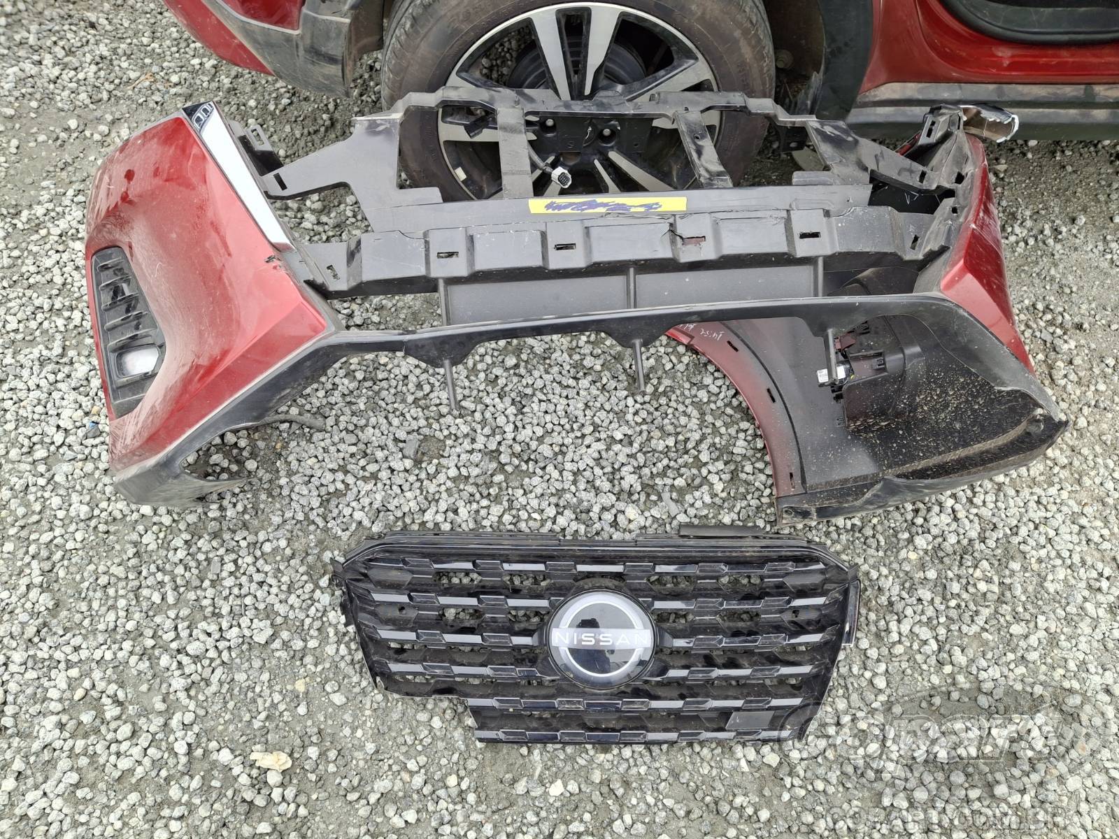 Foto 11 de 14: 2025 NISSAN KICKS PLAY