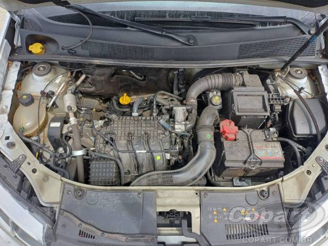 2025 RENAULT SANDERO 