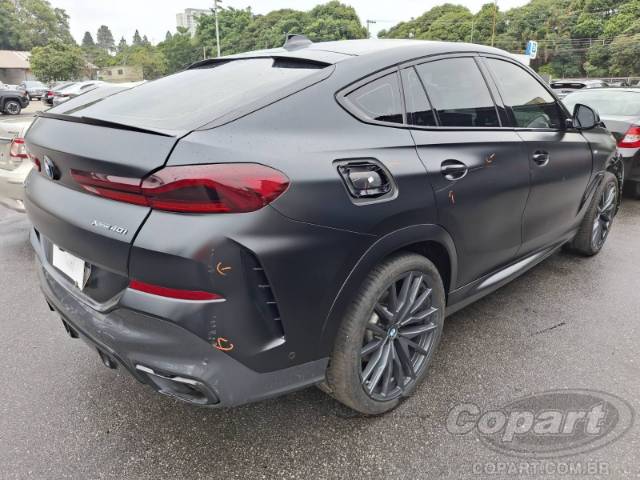 2022 BMW X6 