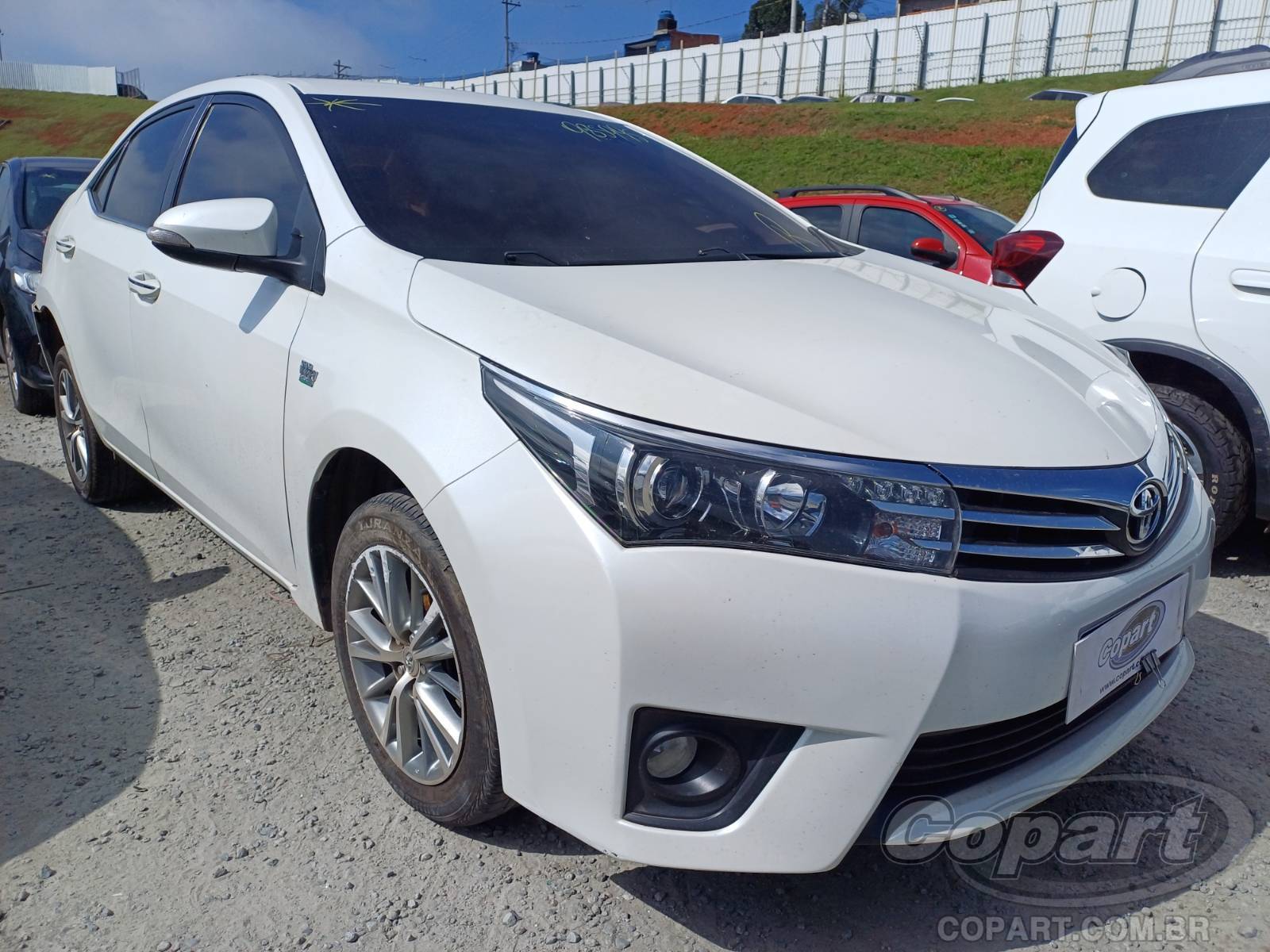 Veículo Toyota Corolla Toyota Corolla Altis 2.0 16V Dual VVT-i 2016 Colisão Média Monta 2016 em leilão
