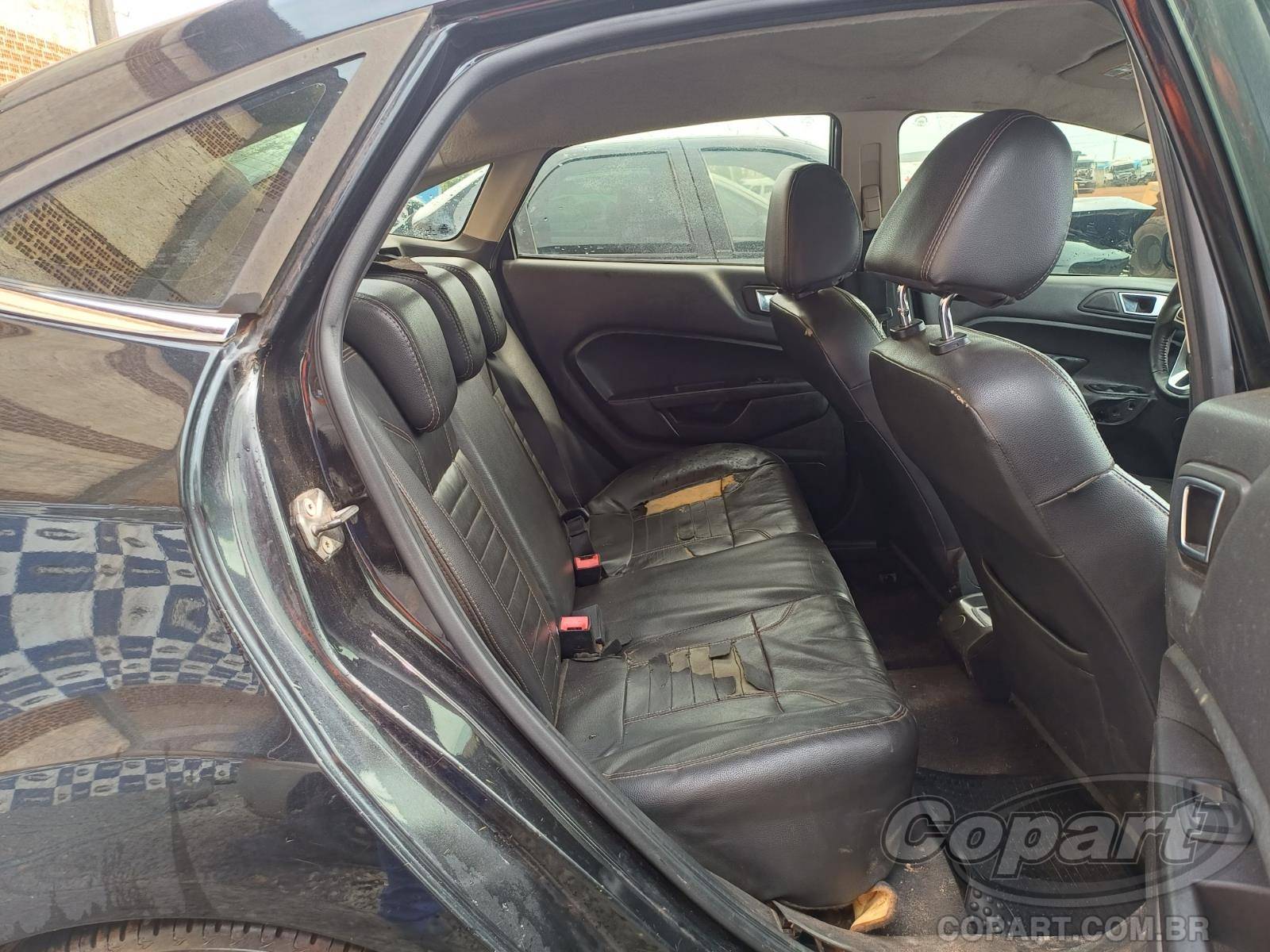 2014 FORD FIESTA SEDAN — leilão em Goiânia/GO (foto 6)