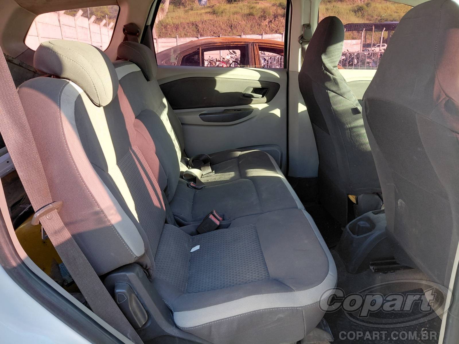 2014 CHEVROLET SPIN — foto 6 de 11