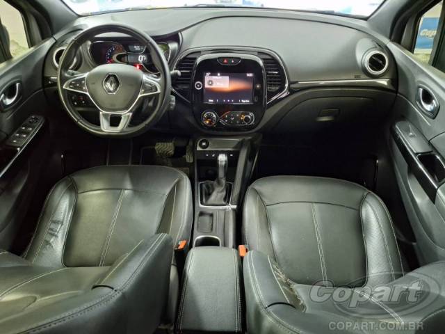 2022 RENAULT CAPTUR 