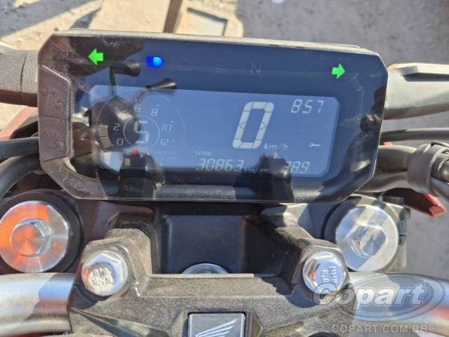 2025 HONDA CB 300F 