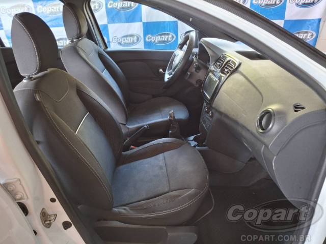 2020 RENAULT SANDERO 