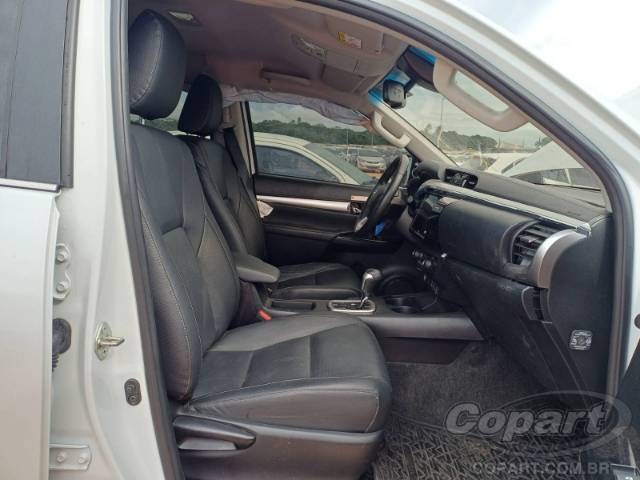 2024 TOYOTA HILUX CD 