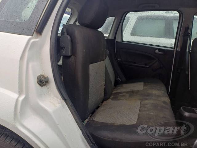 2014 FORD FIESTA 