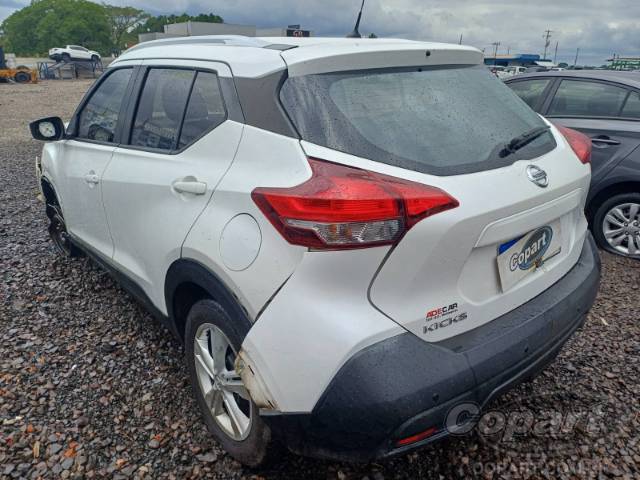 2020 NISSAN KICKS 