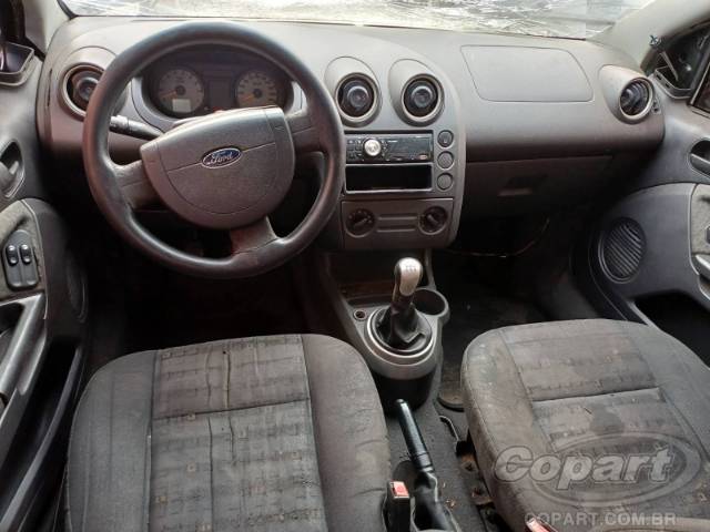 2003 FORD FIESTA 